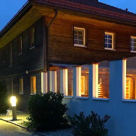 Kraftplatz Prázdninový dům